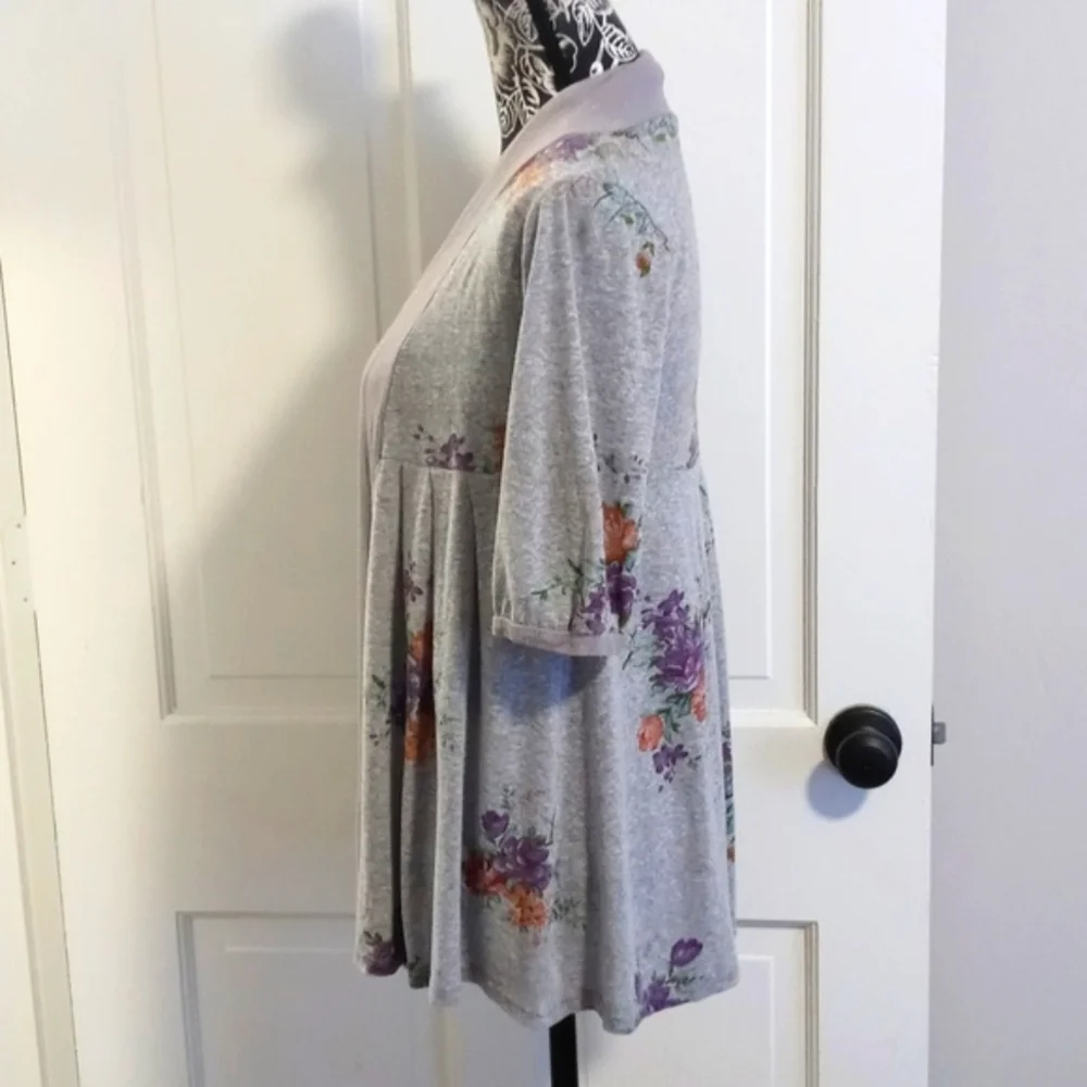 🌸Anthropologie🌸 - Gray Floral Open Front S/S Cardigan Sweater